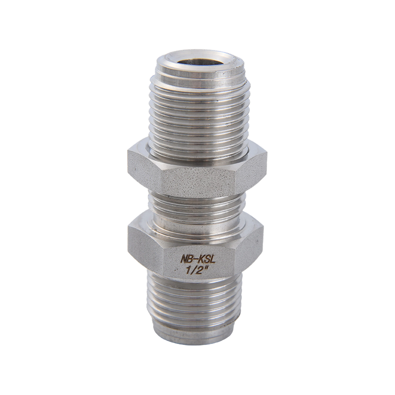 Connecteur traversant pour magnétoscope